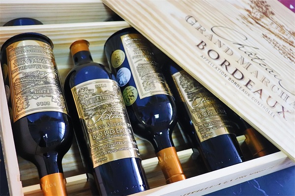 开红酒羞羞视频APP免费下载店的利润分析