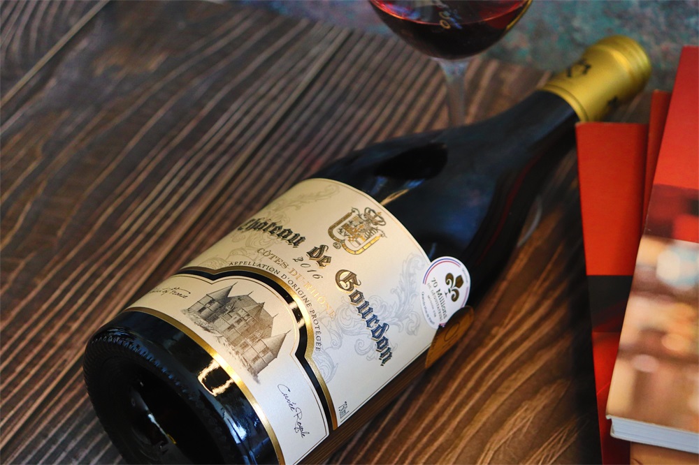 红酒羞羞视频APP免费下载哪家羞羞视频免费视频好